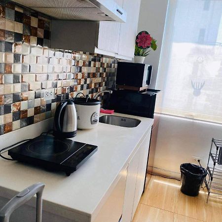 Azure C7 Balcony, Wifi, Near Mall Airport Manila Luaran gambar
