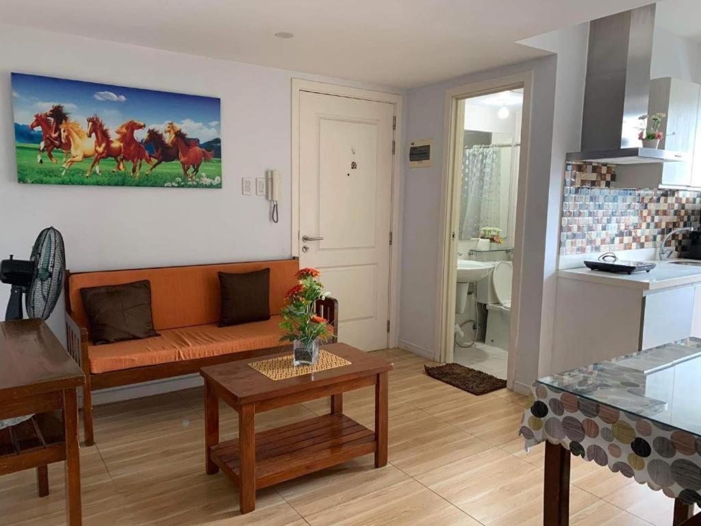 Azure C7 Balcony, Wifi, Near Mall Airport Manila Luaran gambar